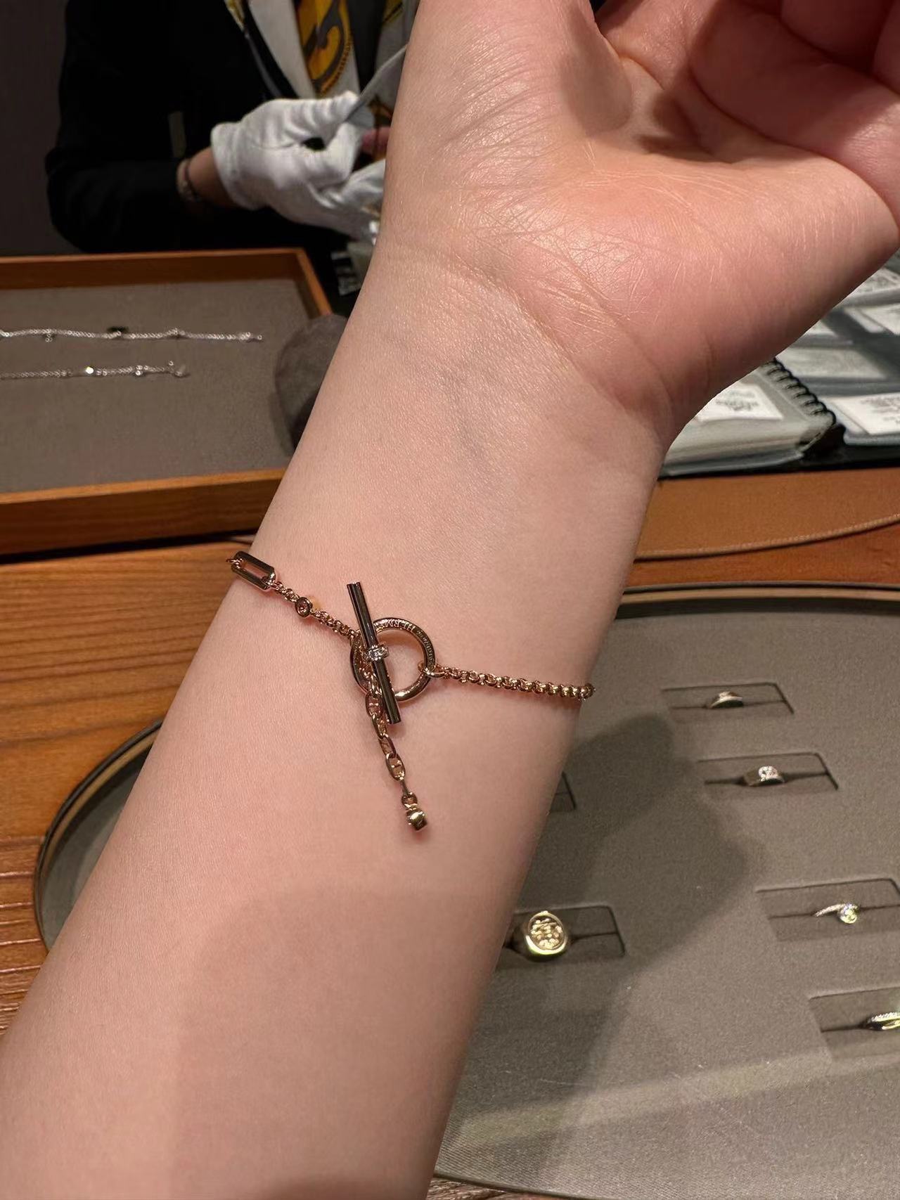 judyjewelry H Home Pig Nose Bracelet