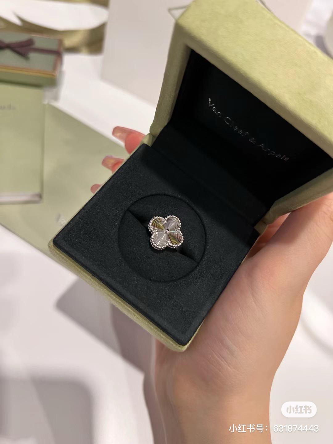 judyjewelry VCA Clover Ring Collection