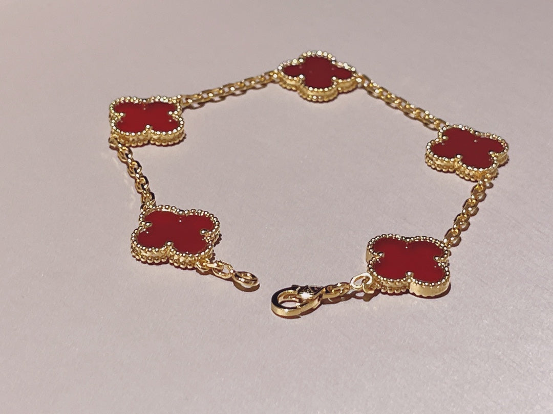 judyjewelry vac Carnelian Five Flowers Clover Bracelet (Gold)